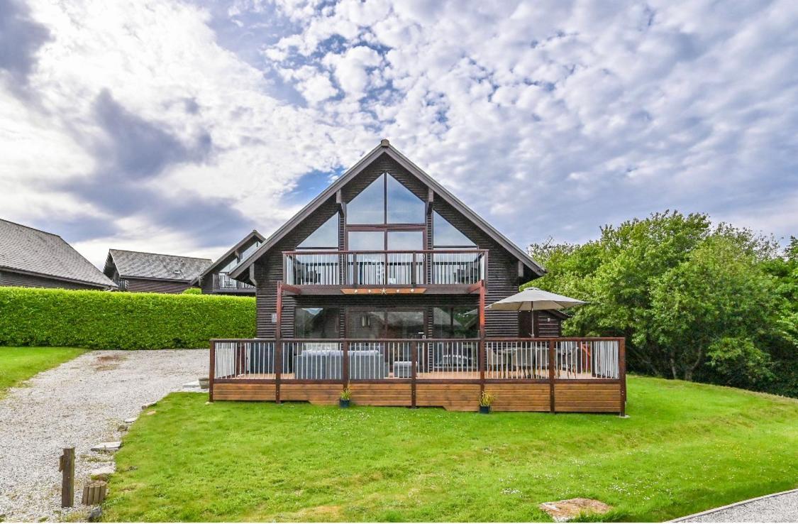 3 Bed Lodge With Ev Point Truro Exterior foto